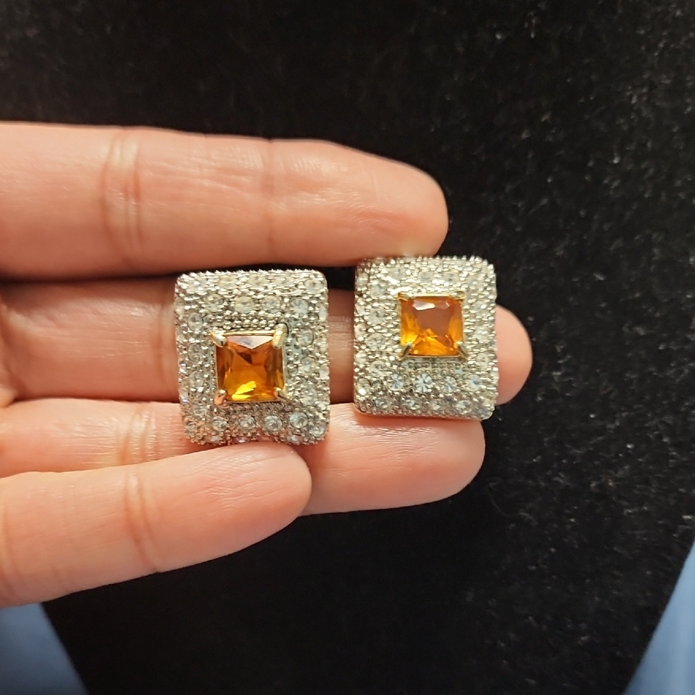 #33 Elegant Silver Earrings with Orange Gemstone
